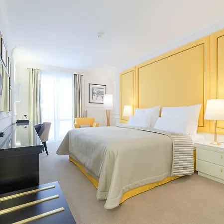 Boutique Corso Hotel 4*